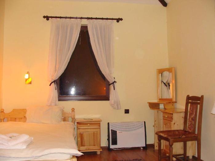 Madara OMAYA Guest House Bagian luar foto