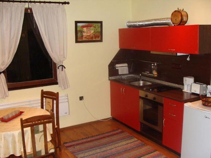 Madara OMAYA Guest House Bagian luar foto